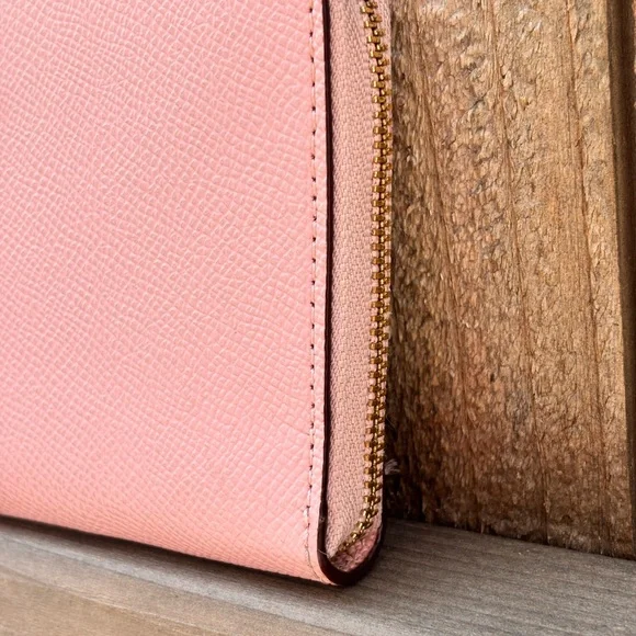COACH Pink Crossgrain Leather Zip-Around Wallet RETAILS $238 - Picture 5 of 16